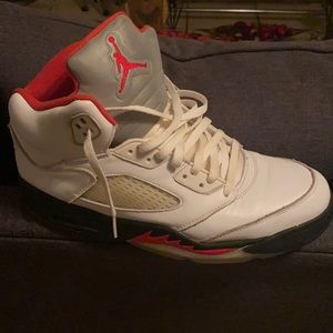 Normal wear and tore still got life left in them wore a hand full of times